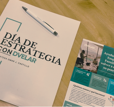 Materiales impresos del Día de Estrategia con Dvelar